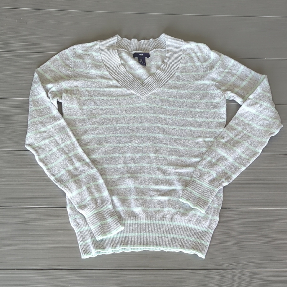 GAP V-Neck Women's Light Gray/Grey/Green Striped Sweater Small S